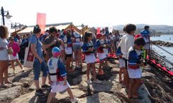 Çanakkale'de gençler, tarih için dalıp yelkenler fora dedi
