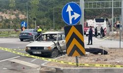 Çanakkale'de otobüs ile otomobil çarpıştı: 2 ölü