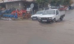 Develi'de sağanak yağış etkili oldu