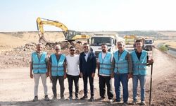 Eğil'de yol yapım çalışması