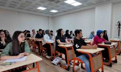 Elazığ Belediyesi'nden gençlere eğitim desteği