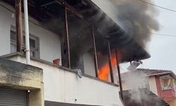 Erbaa'da iki katlı evde çıkan yangında ev kullanılamaz hale geldi