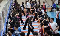 Erzincan'da Şehit Eren Bülbül Dart Türkiye Şampiyonası'nın 1. ayak müsabakaları yapıldı
