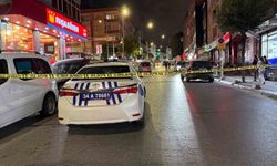 Esenler'de polisin üzerine yürüyen eli bıçaklı şahıs etkisiz hale getirildi