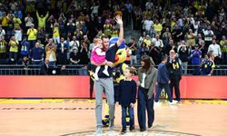 Fenerbahçe'de Jan Vesely için veda seremonisi düzenlendi