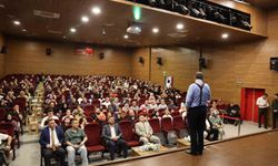 Hayati İnanç, Vezirköprü'de kitapseverlerle buluştu