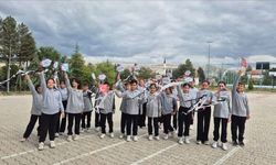 Hisarcık'ta 'Uçurtmalar Vurulmasın, Gökyüzü Çocuklara Kalsın' etkinliği