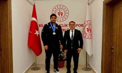 İl Müdürü Demir ile Avrupa şampiyonu Zaloğlu bir araya geldi