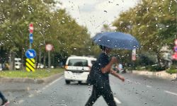 İstanbul'da sonbahar yüzünü gösterdi, beklenen yağmur etkili olmaya başladı
