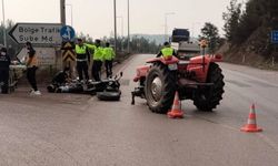 Karabük'te motosiklet ile traktör çarpıştı: 2 yaralı