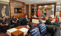 Kars'ta İtfaiye Haftası ziyareti: Başkan Senger itfaiyecileri ağırladı