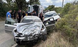 Kastamonu'da kamyonet ile otomobil çarpıştı: 4 yaralı