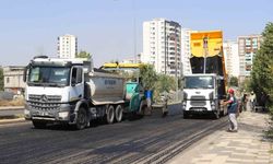 Kayapınar ve Bağlar'da 2 cadde 10 bin 400 ton asfaltla yenilendi