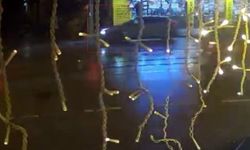 Kontrolden çıkan SUV araç çöp konteynerine ve elektrik panosuna çarptı