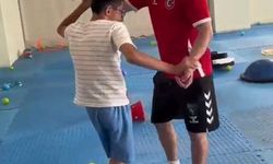 Körfez'in özel sporcularından zafer pozu