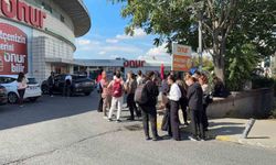 Küçükçekmece'de otoparkta elektrikli araç yangını paniği: Bina tahliye edildi