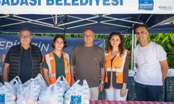 Kuşadası Belediyesi'nin beslenme çantası desteği bu yıl bin 400 çocuğa ulaşacak