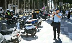 Kuşadası'nda kaldırımlar boşaltıldı, kurallara uymayanlara ceza