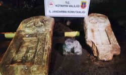 Kütahya'da Roma dönemine ait lahit kapakları ele geçirildi