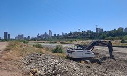 Mersin'de sel ve taşkın riskine karşı dere ıslahı çalışmaları sürüyor