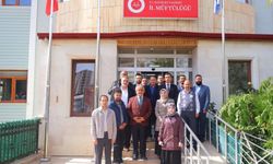 Müftü Danacı müftülük personeli ve Kur'an kursu öğreticileriyle vedalaştı