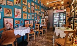 Müşterilerini 40 yıl öncesine götüren nostalji kafe, 85 farklı yöresel gazozuyla geçmişi günümüze getiriyor