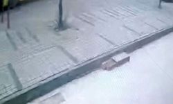 Otobüsün çarpmasıyla ağır yaralanan kadın, hayat mücadelesini kaybetti