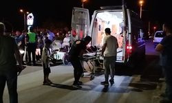 Otomobil ile elektrikli motosiklet çarpıştı: 3 yaralı