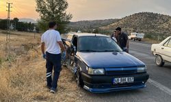 Otomobil ile minibüs çarpıştı: 2 yaralı