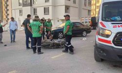 Otomobille çarpışan motosikletin sürücüsü yaralandı