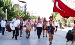 Salihli'de yaşayan Selendililer Keşkek ve Cirit Şenliği'nde buluştu
