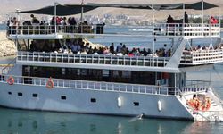Savaşa rağmen İranlı turistlerin Van ilgisi sürüyor