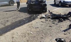 Siirt'te hafif ticari araç ile kamyonet çarpıştı: 4 yaralı