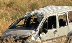Siirt'te hafif ticari araç takla attı: 1 yaralı