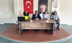 Söke'de öğrenci servis şoförleri ve rehber personele trafik eğitimi