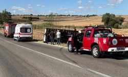 Tekirdağ'da iki araç birbirine sürttü, kamyonet devrildi