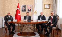 Vali Aydın Baruş, Bakanlar Çiftçi ve Tekin ile 'Okul Güvenliği' toplantısına katıldı