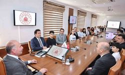 Vali Çalgan, LGS ve YKS'de dereceye giren öğrencilere övgü: 'Siz bizim yüz akımızsınız'