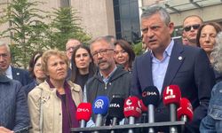 Yeni Parti Genel Başkanı Özgür özel, 10 Ekim Gar davası için Adliyeye geldi