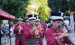 Yunanlılar tarafından 3 kez yakılan 'Yanık Şehir' Bilecik kurtuluşu kutlandı