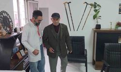 72 yaşındaki emekli madenci, yapay deri işlevi gören materyalle ayağa kalktı