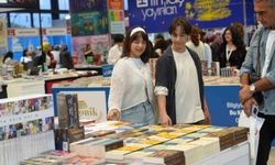 9 aylıkken geldikleri kitap fuarının 14 yıllık müdavimi oldular