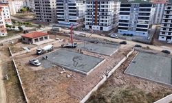 Akdağmadeni'nde 100. Yıl Spor Kompleksi inşa çalışmaları tüm hızıyla devam ediyor