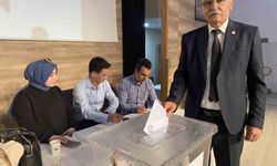 Alaşehir'de YENİ Parti'nin ilk ilçe başkanı Mehmet Kayacık oldu