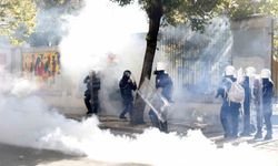 Arnavutluk'ta protestolar 4. gününde: En az 2 gözaltı