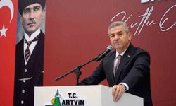 Artvin'de Cumhuriyet'in 103. yılı coşkuyla kutlandı