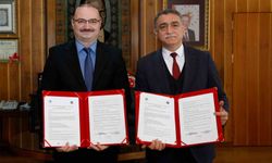 Atatürk Üniversitesi ile Kırşehir Ahi Evran Üniversitesi Arasında BÖGEP iş birliği protokolü imzalandı