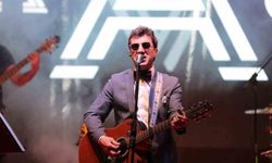 Ayna, Afyonkarahisar'da sevenleriyle buluştu