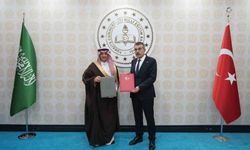 Bakan Tekin, Suudi Arabistan Eğitim Bakanı El-Benyan'la görüştü