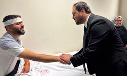 Başkan Selmanoğlu, kazada yaralan vatandaşları ziyaret etti